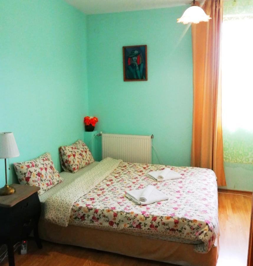 Guest House Misha Petrevene 外观 照片