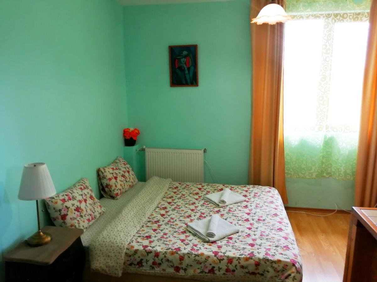 Guest House Misha Petrevene 外观 照片