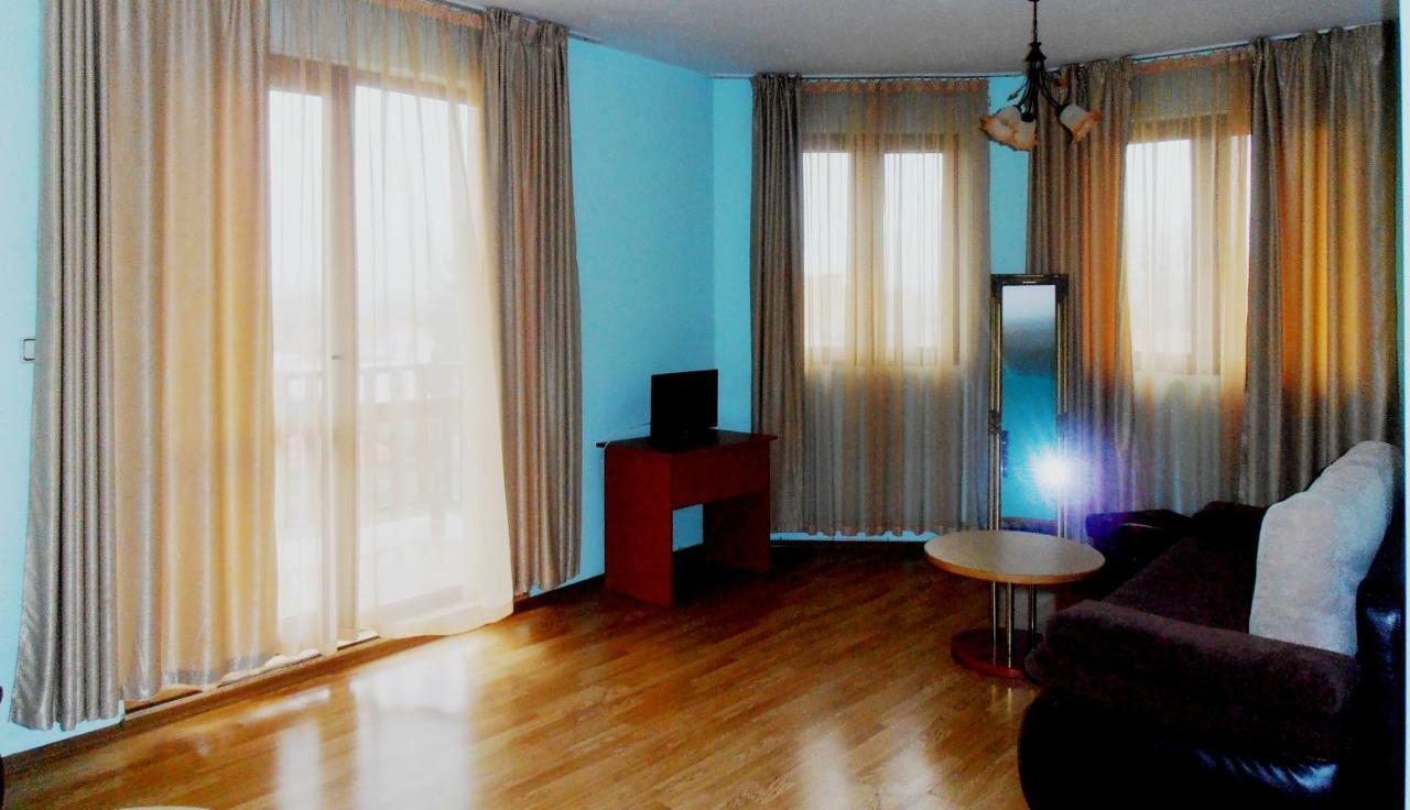 Guest House Misha Petrevene 外观 照片