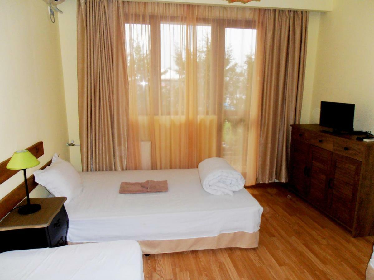 Guest House Misha Petrevene 外观 照片