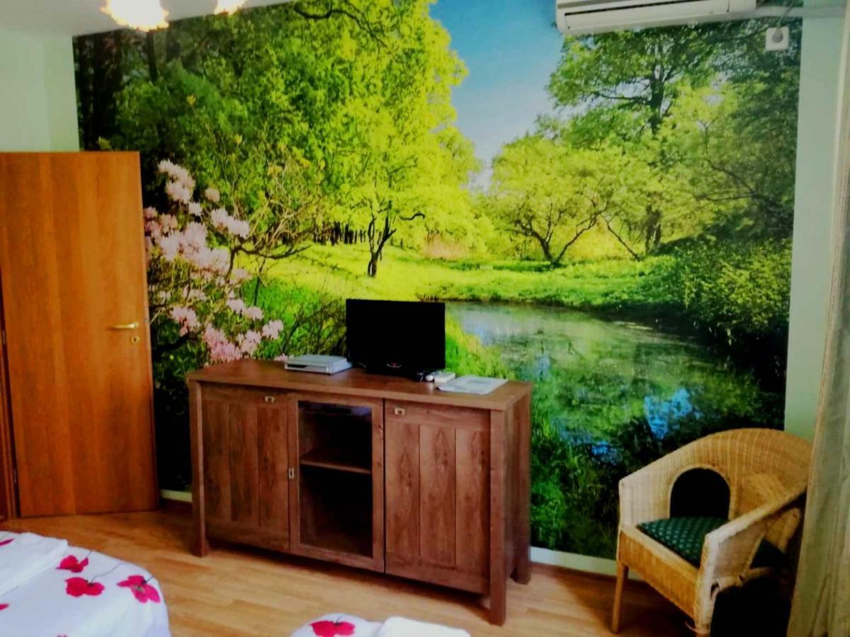 Guest House Misha Petrevene 外观 照片